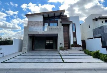 Casa en fraccionamiento en  Calle B Poniente, Fracc Club De Golf Los Lagos, Hermosillo, Sonora, 83240, Mex