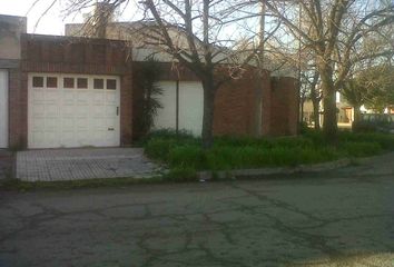 Casa en  Chubut 1354-1400, Bahía Blanca, B8000, Buenos Aires, Arg