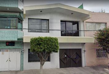 Casa en  Roberto Gomez, Escuadrón , Iztapalapa, Escuadrón 201, Iztapalapa, Ciudad De México, Mexico