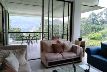 Casa en  La Estrella, Antioquia