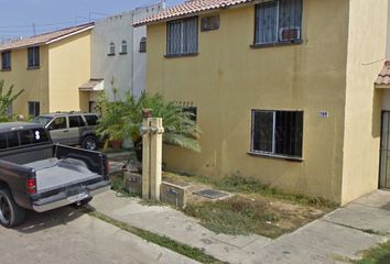 Casa en fraccionamiento en  Boulevard Francisco Medina Ascencio, Las Glorias, Puerto Vallarta, Jalisco, 48333, Mex