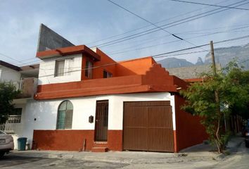 Casa en  Prados De San Jorge, Santa Catarina