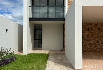 Casa en condominio en  Pueblo Cholul, Mérida, Yucatán