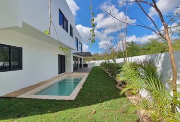 Casa en  Yucatán Country Club, Mérida, Yucatán