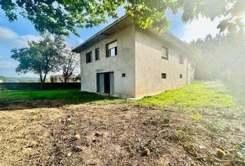 Casas e apartamentos à venda em Outeiro de Rei, Lugo, Espanha