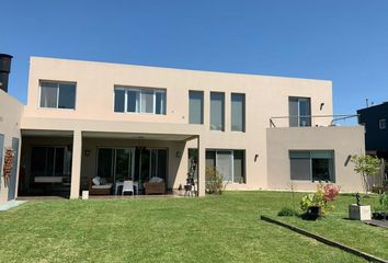 86 casas en venta en El Encuentro, Tigre 