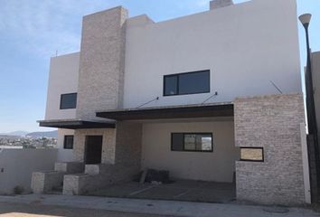 Casa en  Boulevard Universitario, Fraccionamiento Jurica Acueducto, Querétaro, 76230, Mex