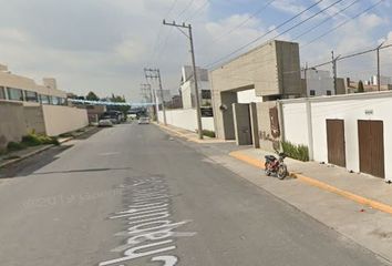 Casa en  Calle Paseo De Afrodita, Fraccionamiento San Carlos, Metepec, México, 52159, Mex