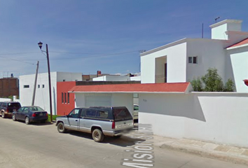Casa en fraccionamiento en  Calle Mirto 153, Fraccionamiento Jardines De Durango, Durango, 34200, Mex