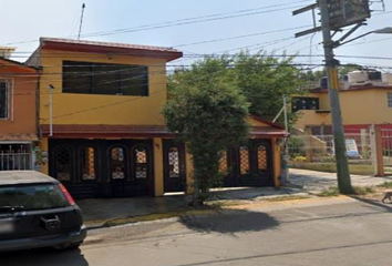 Casa en  Calle Torre Barranca 1-1, Santa María Guadalupe Las Torres, Cuautitlán Izcalli, México, 54743, Mex