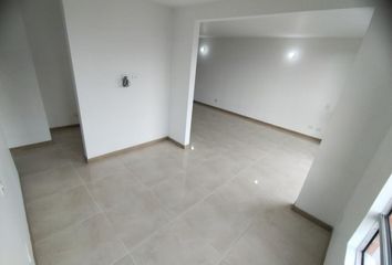 Apartment for rent in Prados del Norte, Cali