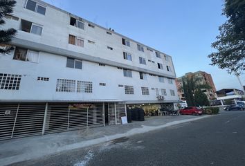 Apartamento en Los Cámbulos, Cali
