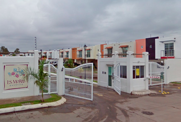 Casa en fraccionamiento en  Boulevard Pedro Infante Cruz, Fraccionamiento Los Álamos, Culiacán, Sinaloa, 80100, Mex