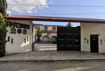 Casa en  Cerrada De Las Amazonas, Cacalomacan, Toluca, México, 50250, Mex