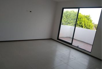 Casa en  Avenida Forjadores De Puebla 512, Ampliación Momoxpan, San Pedro Cholula, Puebla, 72775, Mex