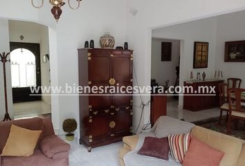 Casa en  Avenida Heroico Colegio Militar, Fraccionamiento El Pedregal, Tequisquiapan, Querétaro, 76750, Mex