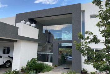 Casa en  Avenida Sierra Alta, Sierra Alta Quinto Sector, Monterrey, Nuevo León, 64989, Mex