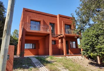 Casa en  Hipólito Yrigoyen 1, Santa Rosa De Calamuchita, Córdoba, Argentina