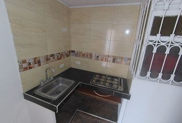 Apartamento en  Carlos Eduardo Salaman, Calle 6b 79b 1, Pio Xii, Bogotá, Distrito Capital, Col