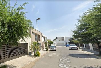 Casa en  Paseo Zúrich 352, Paseo De Cumbres 4 Sector, Monterrey, Nuevo León, 64346, Mex