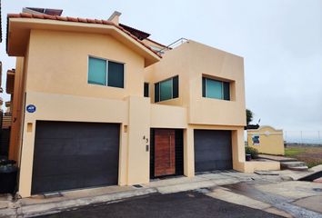 Casa en condominio en  La Isla, Tijuana