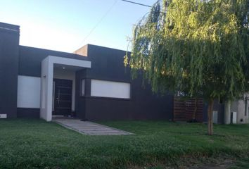 Casa en  Grünbein, Partido De Bahía Blanca