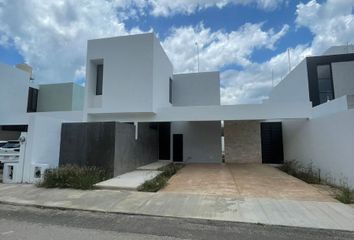 Condominio horizontal en  Pueblo Conkal, Conkal