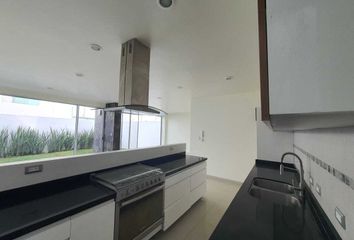 Casa en  Calle 5 De Mayo, Barrio Santo Entierro, San Andrés Cholula, Puebla, 72848, Mex