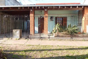 Casa en  Florencio Varela, Partido De Florencio Varela