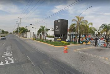 Casa en fraccionamiento en  Calle Guacamayas, El Quetzal, Guadalupe, Nuevo León, 67169, Mex