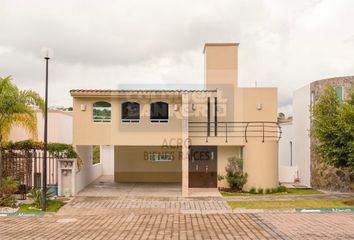 Casa en  Prolongacion Hispanosuiza, La Calera, Puebla De Zaragoza, Puebla, México