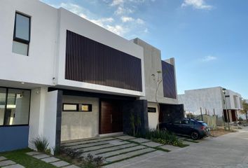 Casa en condominio en  Seaport Residencial Puerto Vallarta, Segundo Camino A Las Mojoneras 95, Hacienda San Javier, 48290 Puerto Vallarta, Jal., México