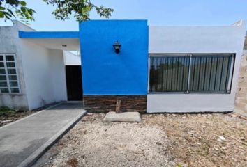 Casa en  Diamante Paseos De Opichen, Mérida, Yucatán