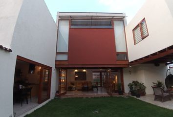 Casa en  Qhq5+jhg, Quito 170902, Ecuador