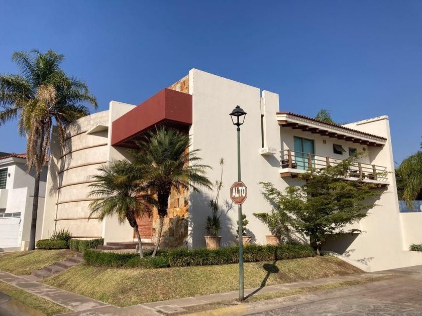 venta Casa en Jardín Real, Zapopan, Jalisco (EB-KG9984s)