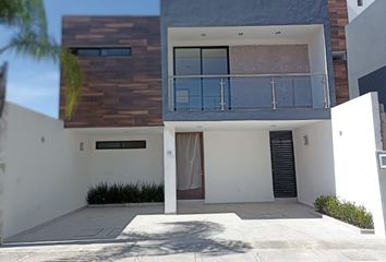 Casa en  Cerrada Margaritas, Ex Hda La Concepción Morillotla, San Andrés Cholula, Puebla, 72810, Mex