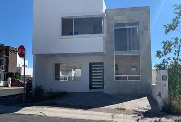 Casa en condominio en  Boulevard Tláloc, Desarrollo San Pablo, Querétaro, 76125, Mex