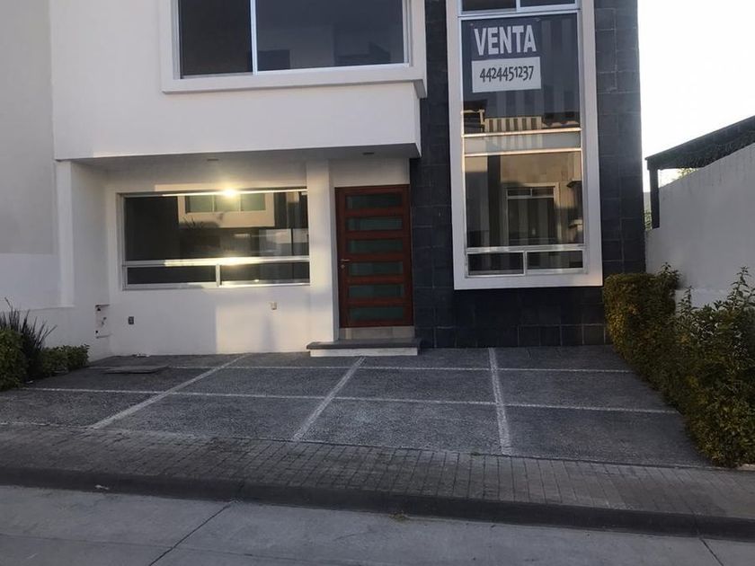 venta Casa en Municipio de Querétaro, Querétaro (EB-GN8231s)