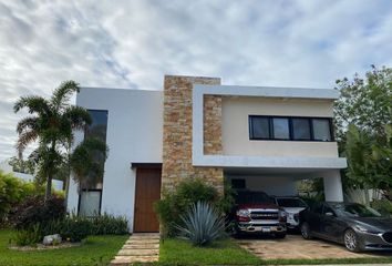 Casa en  Privada 39, Temozón Norte, Mérida, Yucatán, 97302, Mex