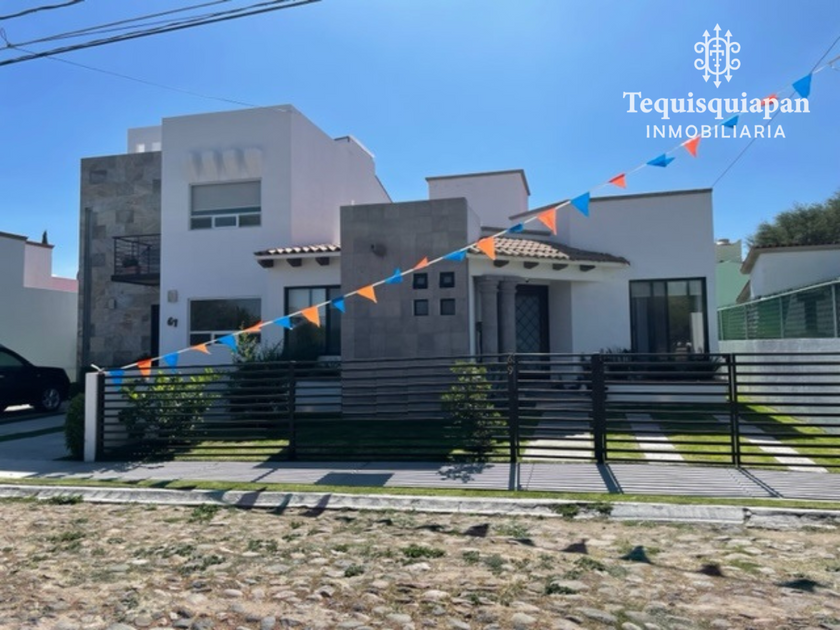 venta Casa en Residencial Haciendas de Tequisquiapan, Tequisquiapan  (EB-MC3643s)