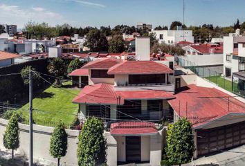 Casa en fraccionamiento en  Calle Paseo De Afrodita, Fraccionamiento San Carlos, Metepec, México, 52159, Mex