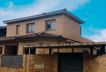 Chalet en  Venta Del Olivar, Zaragoza