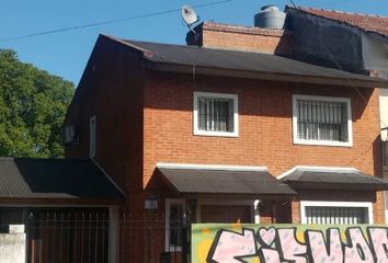 Casa en  Máximo Paz 478, Monte Grande, Esteban Echeverría, B1842, Buenos Aires, Arg