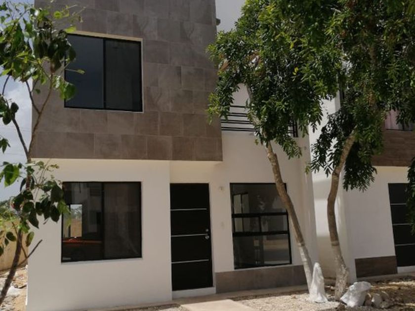 renta Casa en Los Héroes, Mérida, Yucatán (pqXhwsI-renta)