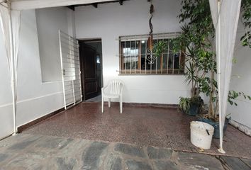 Casa en  C. 138 2319, B7608cww Mar Del Plata, Provincia De Buenos Aires, Argentina