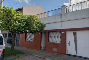 Departamento en  Caseros, Tres De Febrero