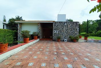 Casa en fraccionamiento en  Boulevard Lomas De Cocoyoc, Fraccionamiento Lomas De Cocoyoc, Atlatlahucan, Morelos, 62847, Mex