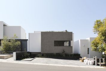 Casa en fraccionamiento en  Calle Cumbres Del Morro, Condominio La Yuca, Huimilpan, Querétaro, 76095, Mex