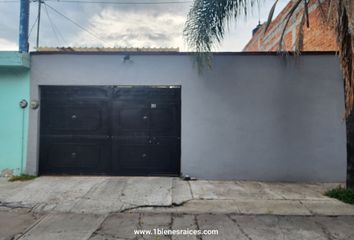 Casa en  Calle Sierra Morena 413, Residencial Celaya, Celaya, Guanajuato, 38060, Mex