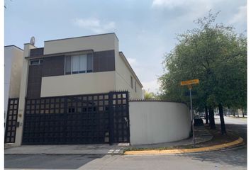 8 habitacionales en renta en Paseo de Cumbres, Monterrey 